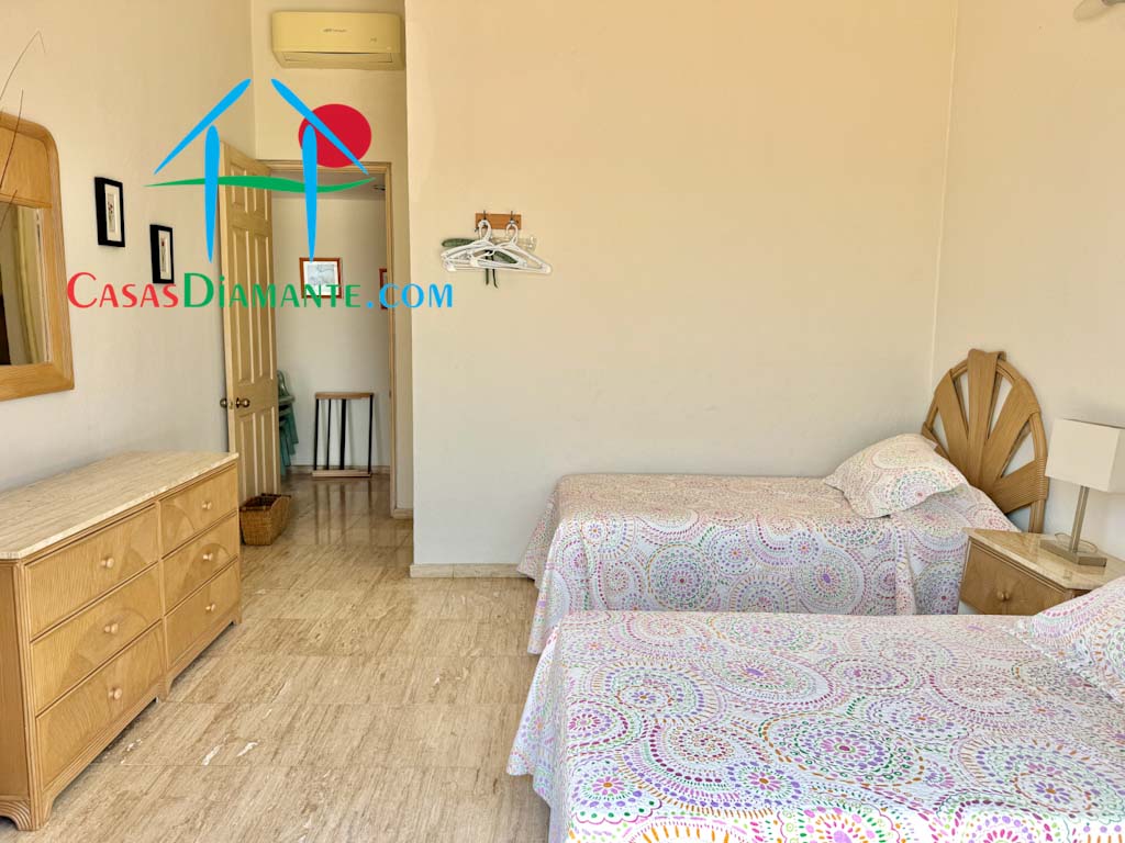 Brisas Diamante Villa 98 - Recámara dos 3